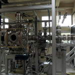 Projet MORA (Matter’s Origin from the RadioActivity of trapped and laser oriented ions). Chambre à vide principale et ligne à injection développées au LPC Caen. MORA